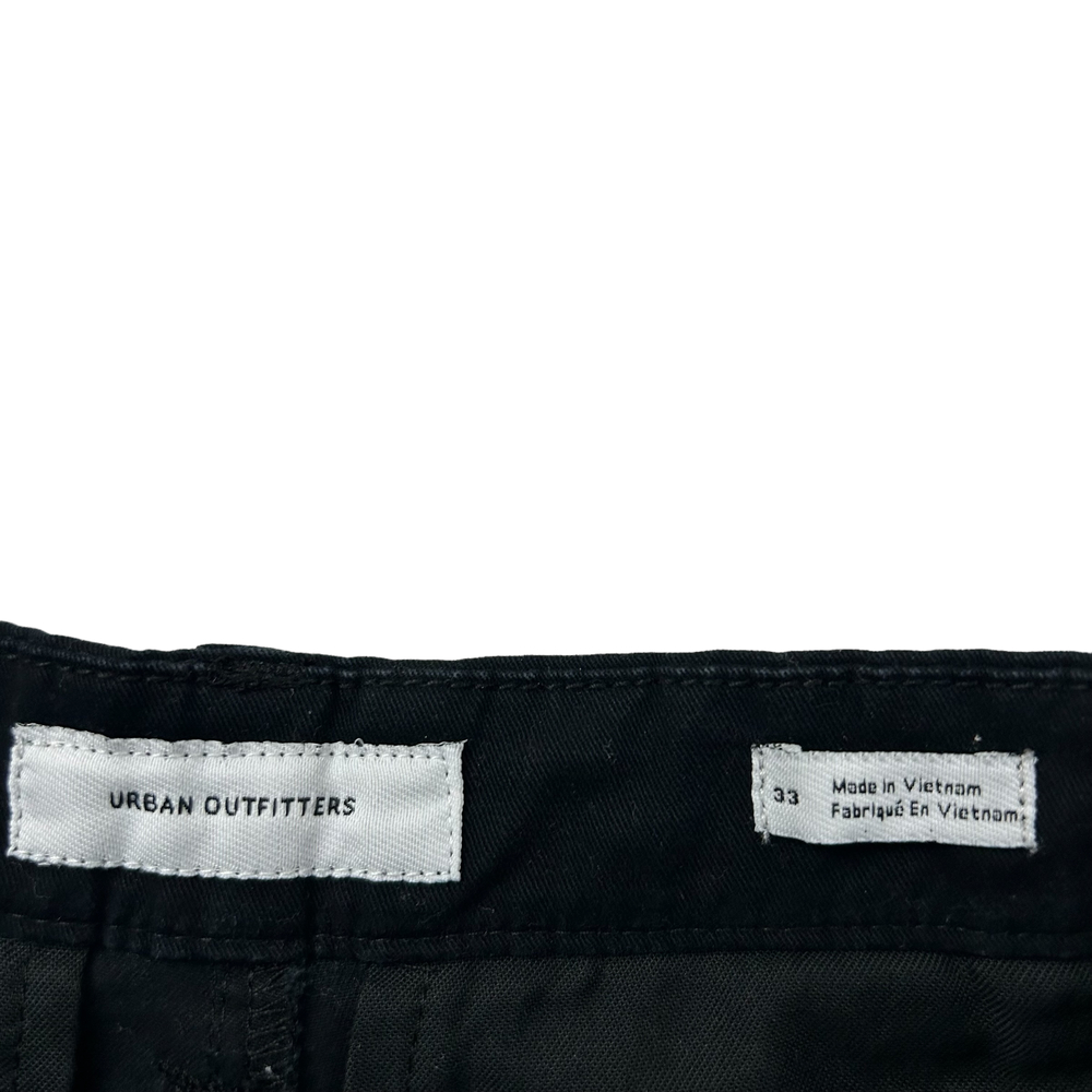 Urban Outfitters Mens Chino Shorts Sz 33 x 8 Black Flat Front Pockets - Picture 2 of 7